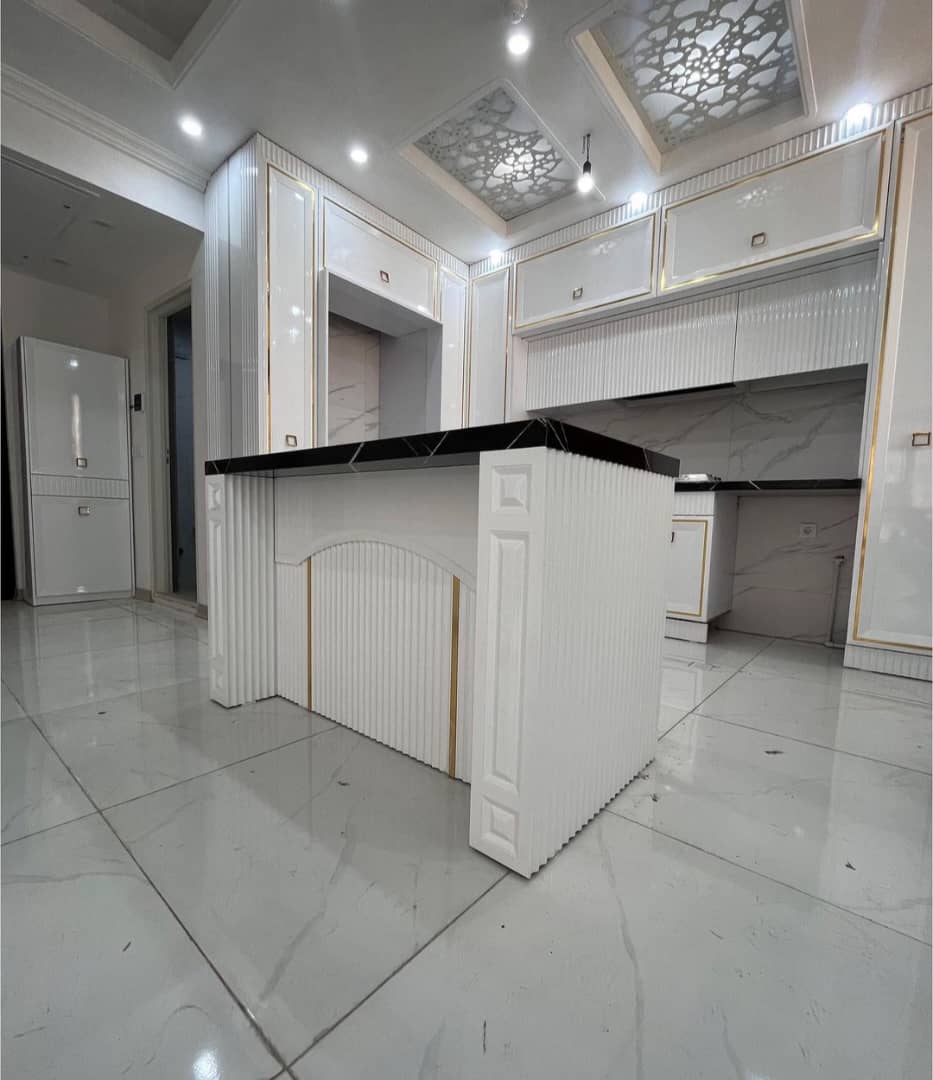 چرا دکوآلتان انتخابی مطمئن برای پروژه‌های کابینت و دکوراسیون داخلی است؟